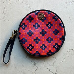 Rare Tory Burch Red and Blue Patterned collapsible travel bowl for sm/med Dog